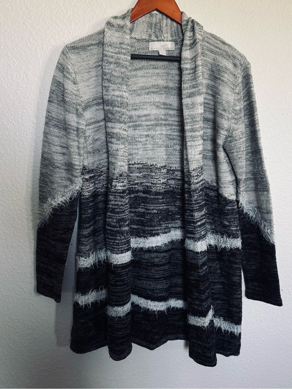 Carolyn Taylor Knit Cardigan Sweater Shrug M